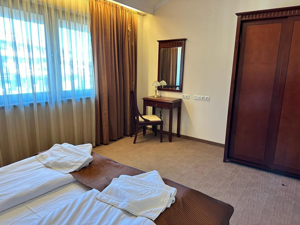 Bed, Bedroom, hair dresser, wardrobe