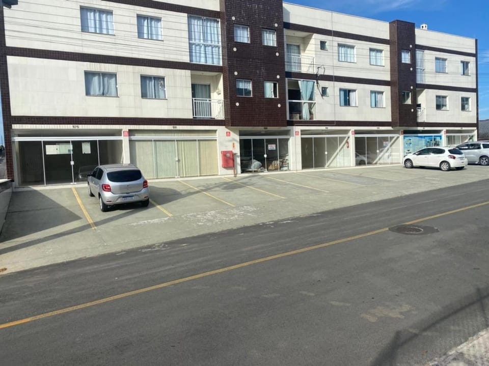 Property building, Facade/entrance, Location