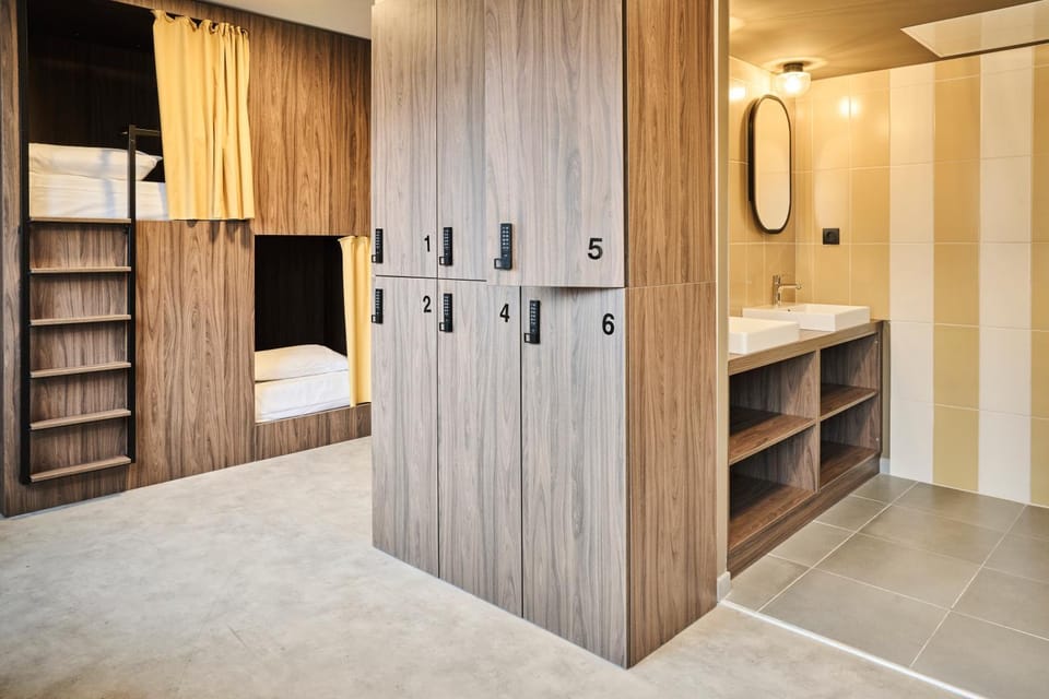 Bed, Bathroom, Photo of the whole room