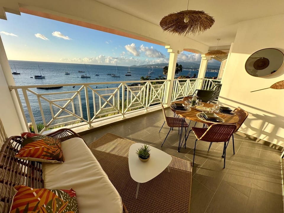 Patio, Dining area, Sea view