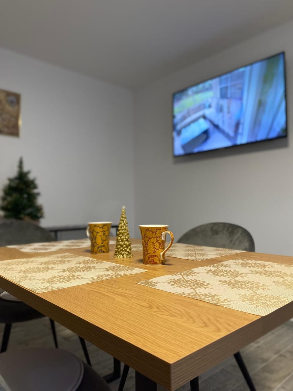 TV and multimedia, Dining area