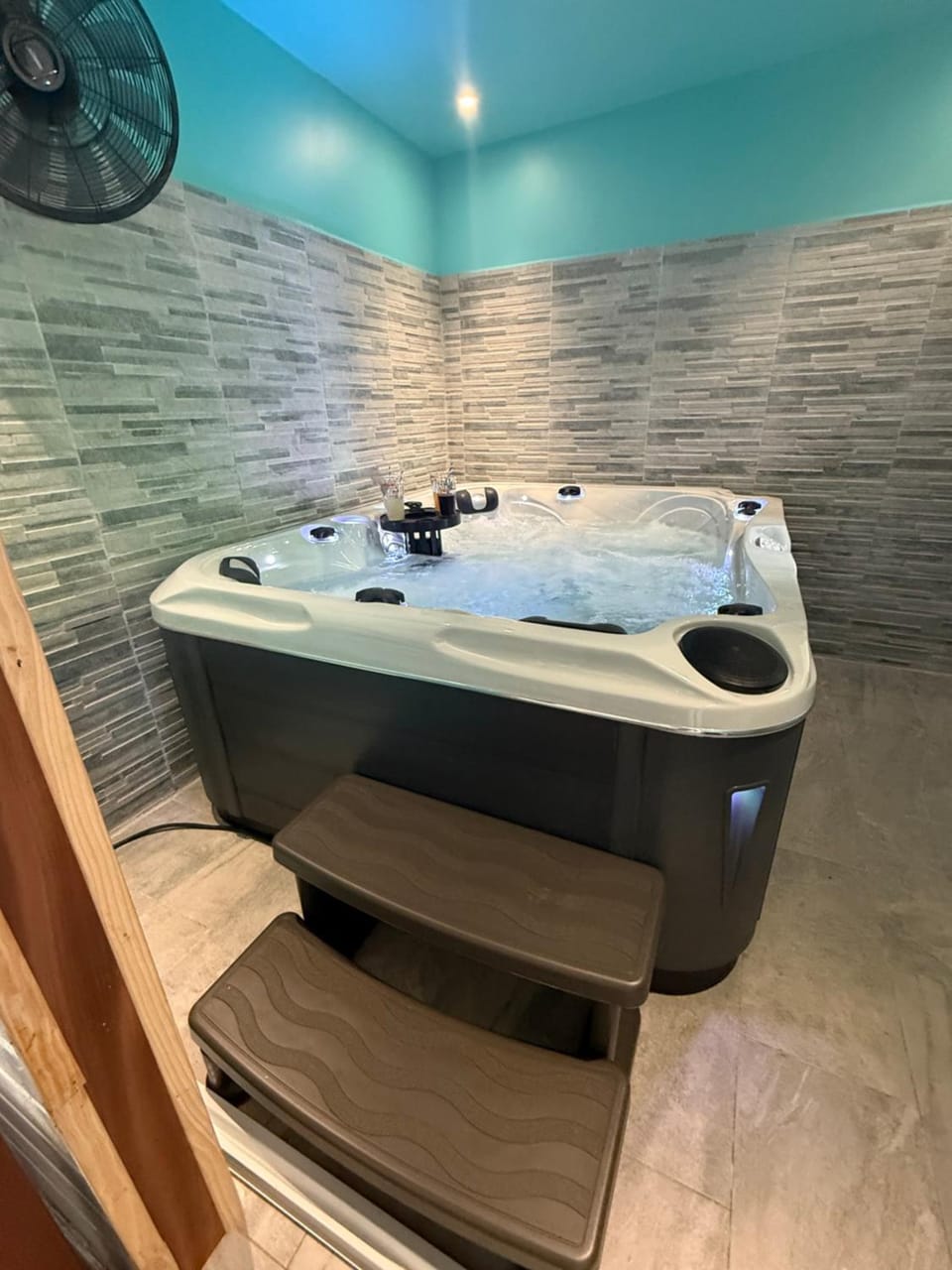 Hot Tub, Spa and wellness centre/facilities