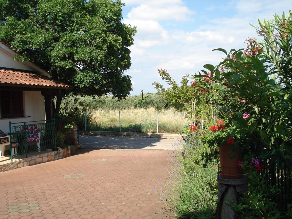 Facade/entrance, Natural landscape, Garden, Balcony/Terrace