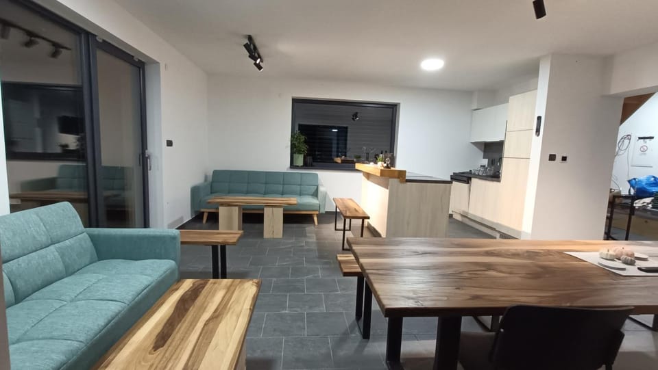 SuperChata sk - Moderné ubytovanie pod Sninským kameňom Apartment in Slovakia