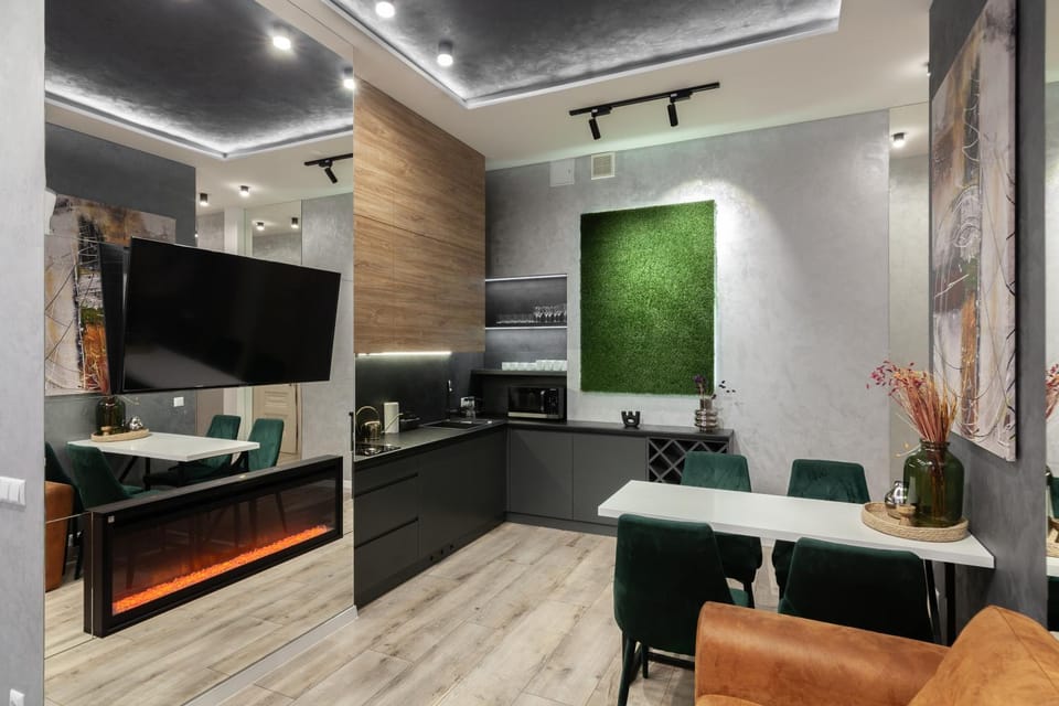 TV and multimedia, Kitchen or kitchenette, Living room, Seating area, Dining area, minibar
