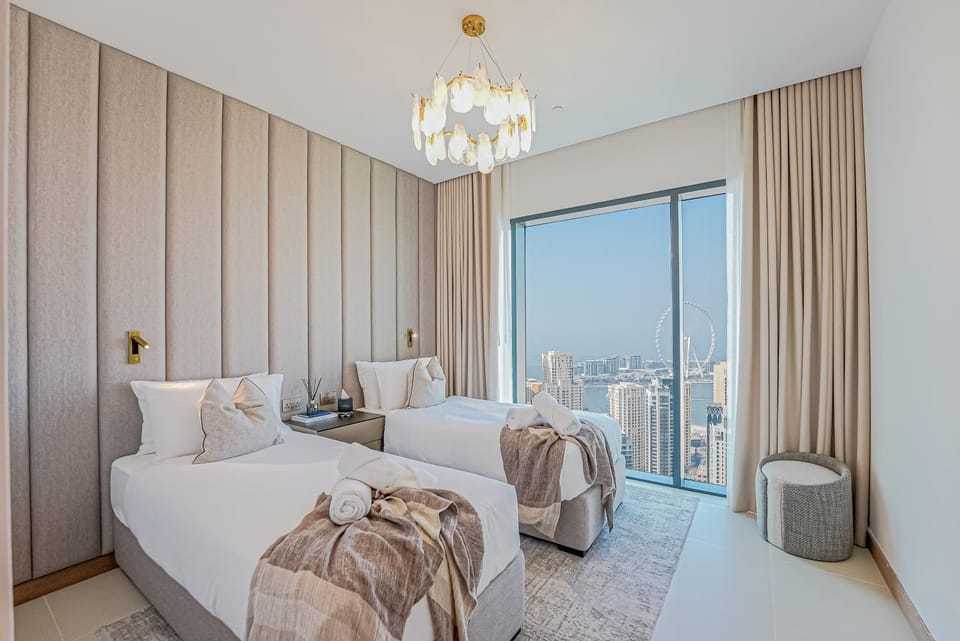 Bed, View (from property/room), Seating area, Bedroom