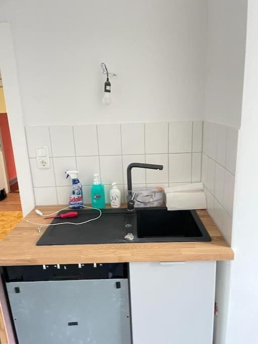 Kitchen or kitchenette, Kitchen or kitchenette