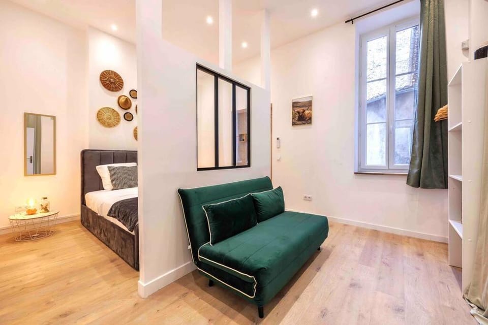 VIEUX PORT, FÉRREOL 6ème, appartement 8 personnes Apartment in Marseille