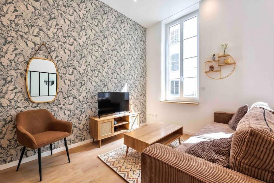 VIEUX PORT, FÉRREOL 6ème, appartement 8 personnes Apartment in Marseille