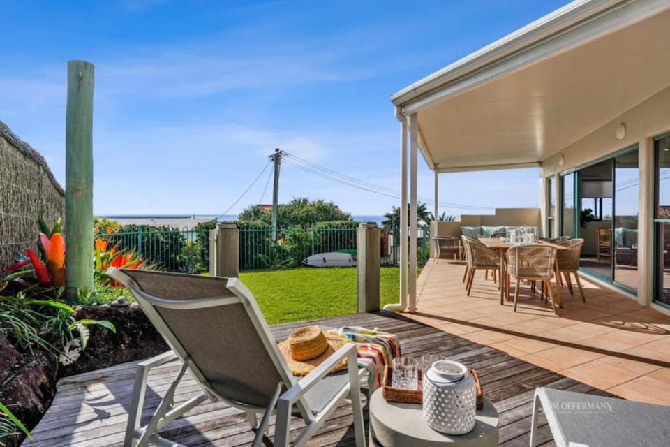 Tingira - Idyllic entertainer on the beach Apartment in Sunrise Beach