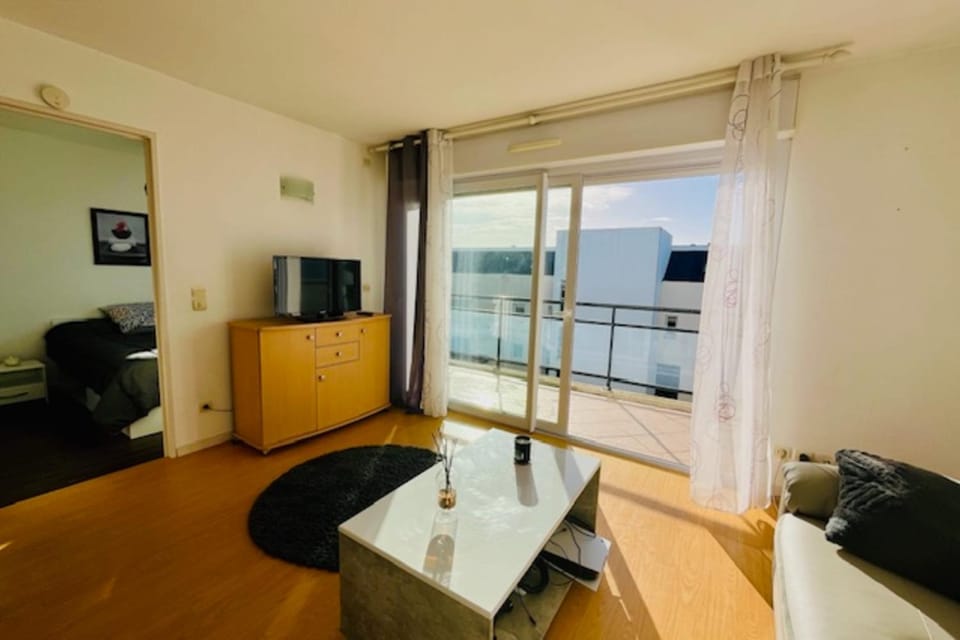 Charming love nest with balcony Apartment in La Rochelle