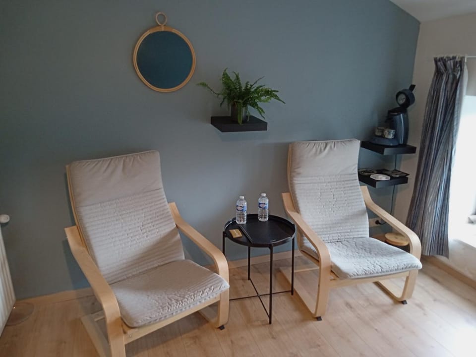 Le Vieux Noyer Bed and Breakfast in Wallonia, Belgium