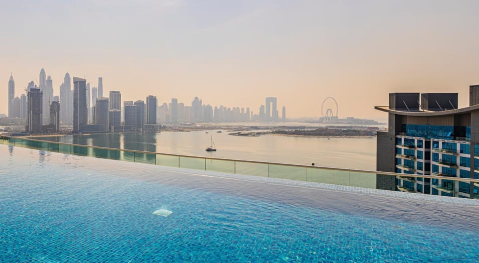 Luxury Studio, Seven Palm Residence-Palm Jumeirah Apartment in Dubai