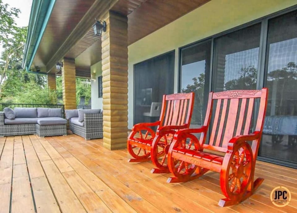 Patio, Seating area