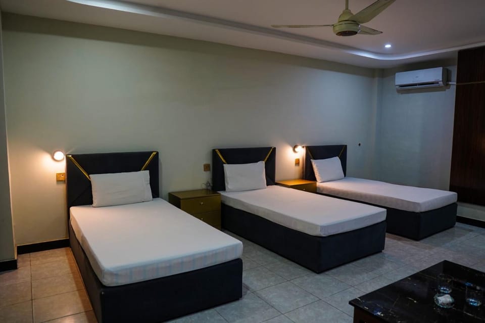 Bed, Bedroom, air conditioner
