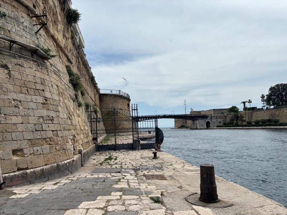 Nearby landmark, Sea view