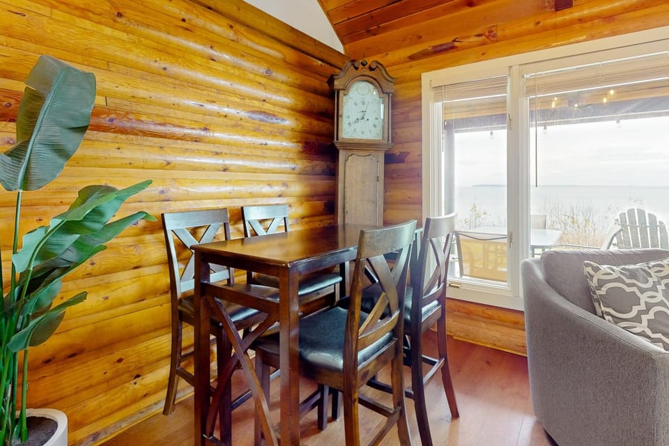 Semiahmoo Bay Splendor House in Birch Bay