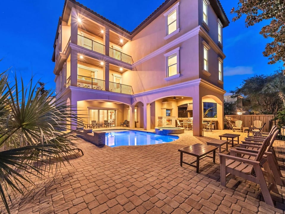 Property building, Patio, Night, Pool view, Swimming pool, sunbed