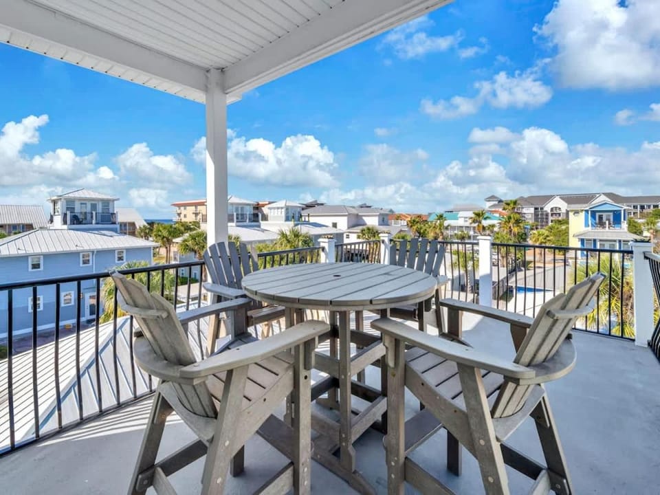Blue Coconut House in Destin