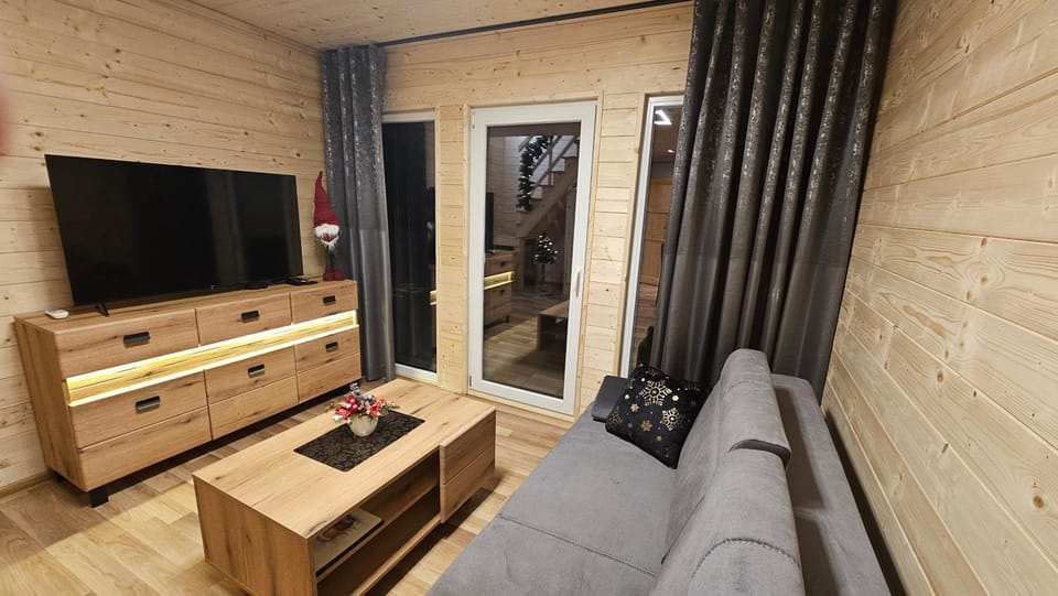 Domek Madzi - Misiowa Polanka - domek z możliwością dodatkowego wynajęcia sauny Chalet in Lower Silesian Voivodeship