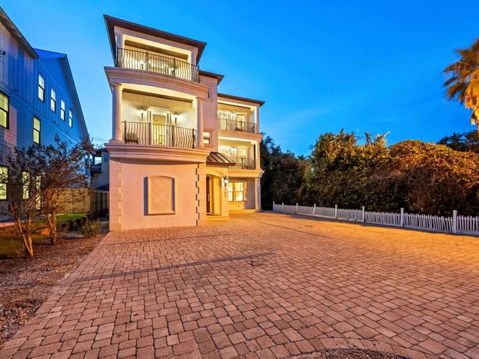 Venetian Palace House in Miramar Beach