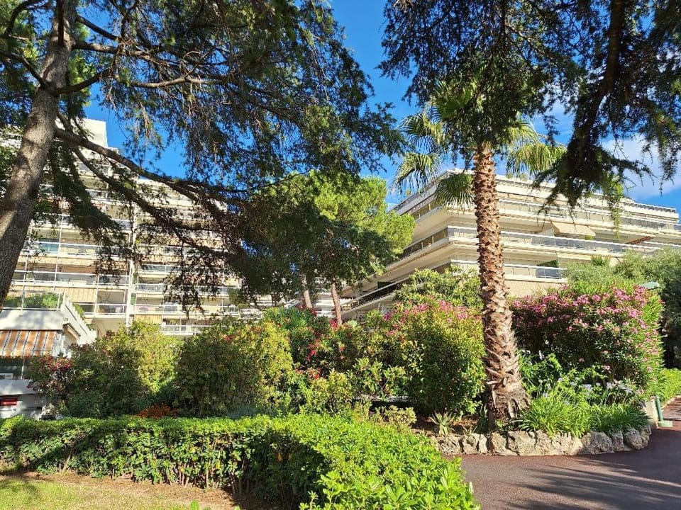 JUAN LES PINS Charming Apartment in Antibes