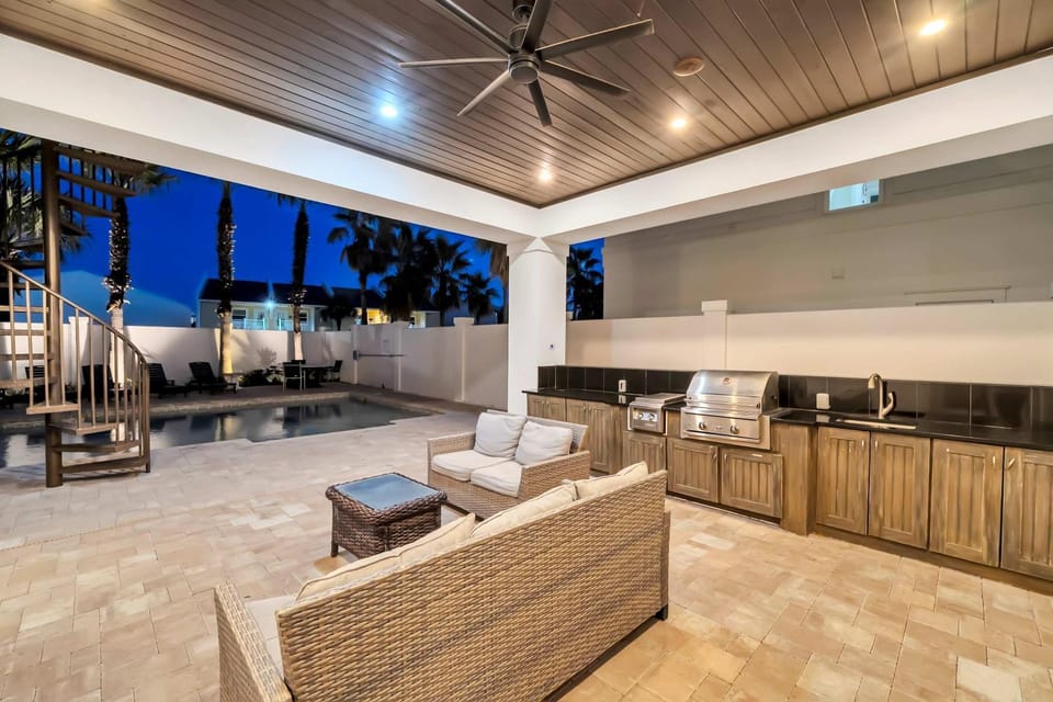 Wintertide House in Miramar Beach