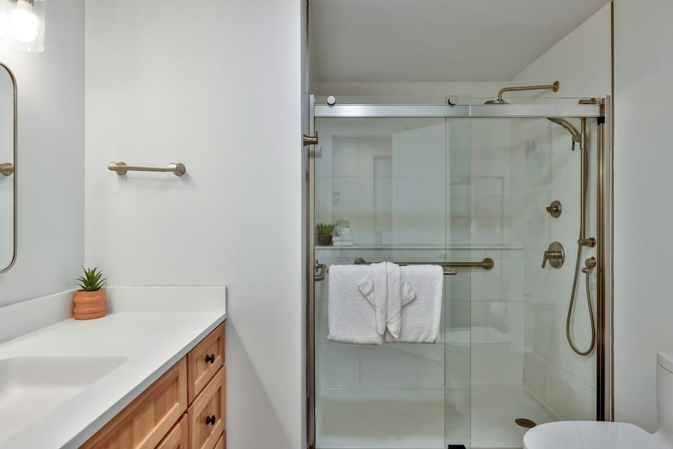Fall Line Condo E1 condo Apartment in Mendon