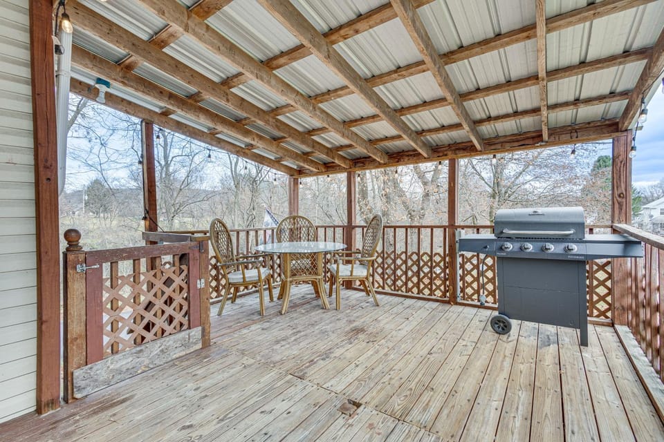 Quiet Port Royal Home w/ Deck, Near Juniata River! House in Pennsylvania