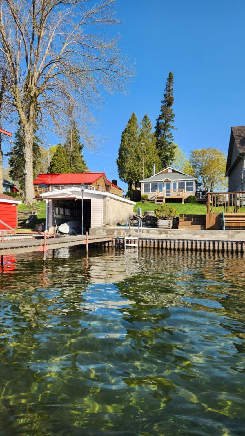 Property building, Lake view