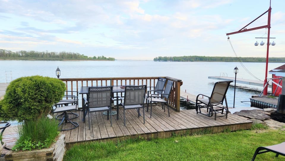 Balcony/Terrace, Seating area, River view
