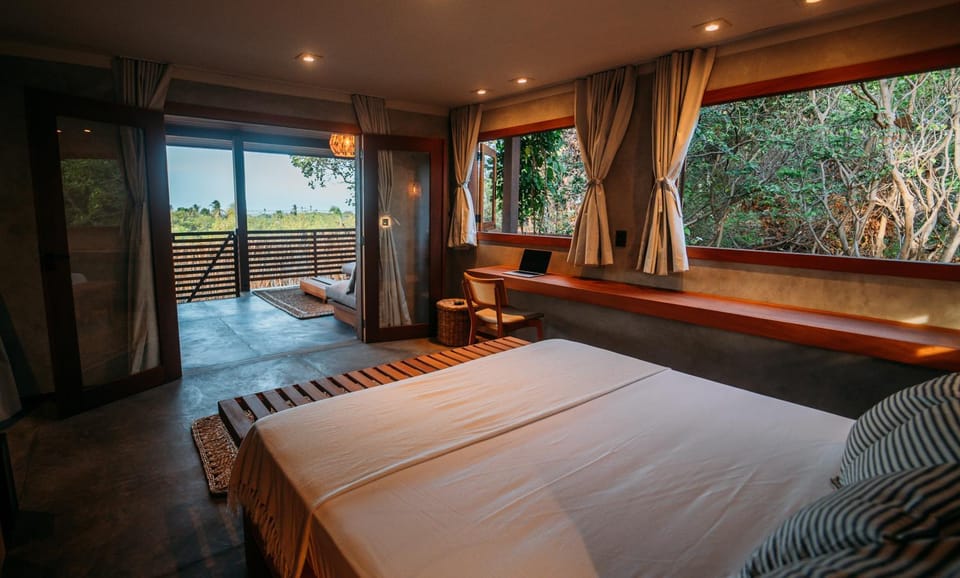 Bed, Photo of the whole room, Bedroom, Sea view