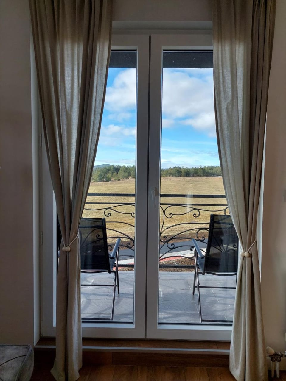 Natural landscape, View (from property/room), Balcony/Terrace, Living room, Seating area