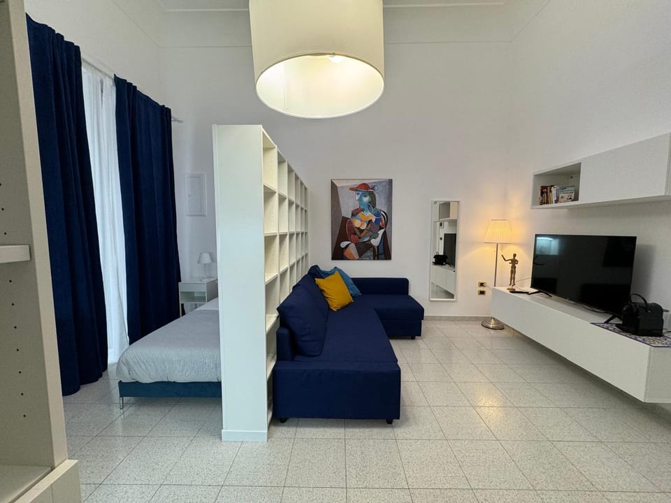 suite cubè al centro storico vicino la scuola Vespucci con parcheggio su richiesta Apartment in Campania