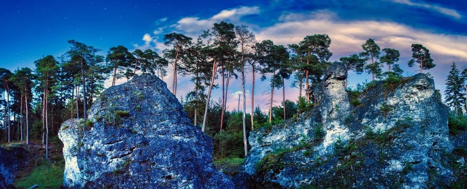 Nearby landmark, Natural landscape