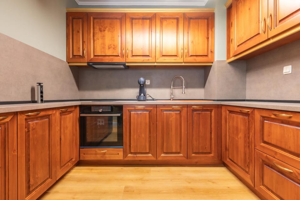 dishwasher, minibar, pet friendly, stove, washing machine, kitchen