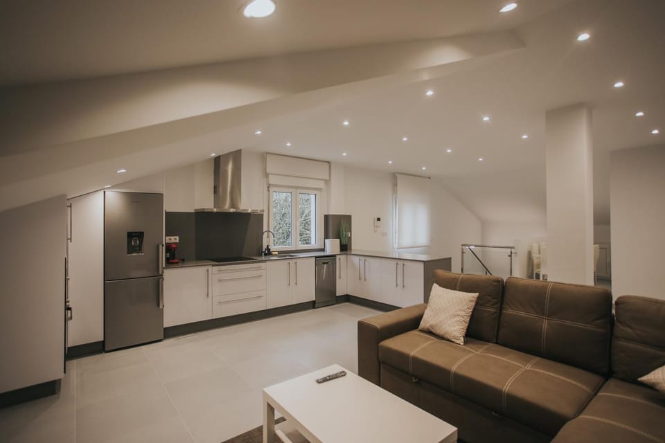 Kitchen or kitchenette, Living room