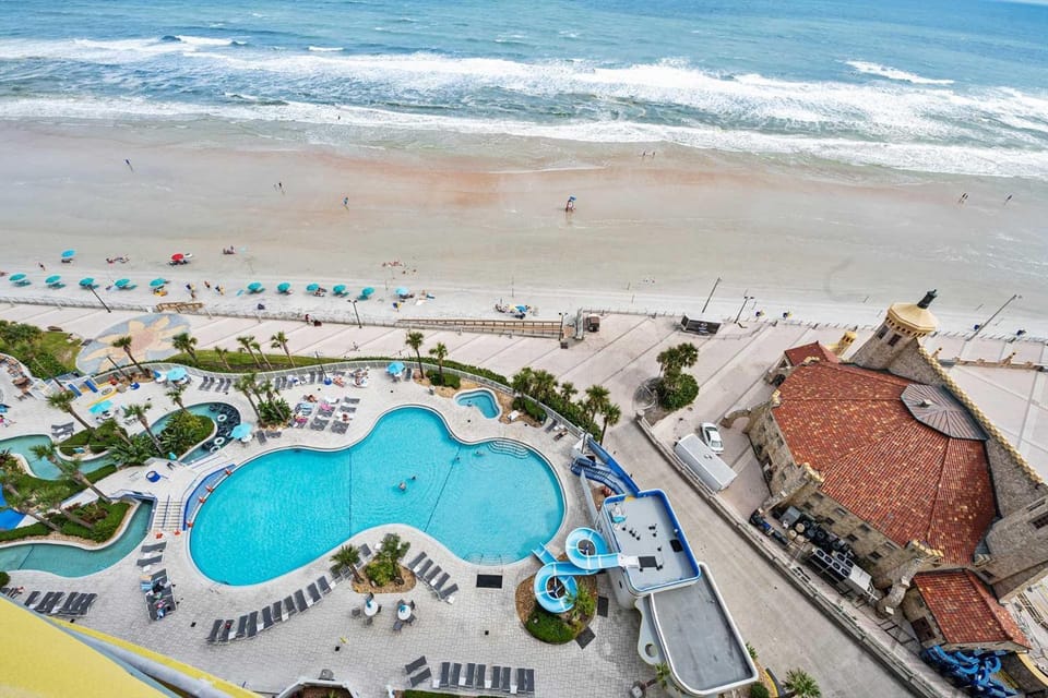 Luxury 15th Floor 3 BR Condo Direct Oceanfront Wyndham Ocean Walk Resort Daytona Beach | 1511 House in Florida