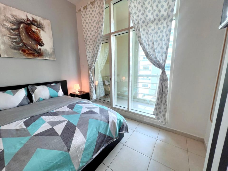 Huge Room in Al Barsha 1 Near Mashreq Metro Vacation rental in Dubai