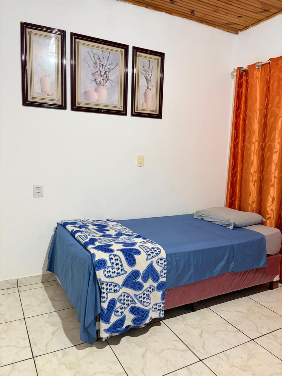 Casa de Veraneio 3 quartos com Ar e mais de 20 camas para grupos e Próximo ao Paraguai House in Foz do Iguaçu