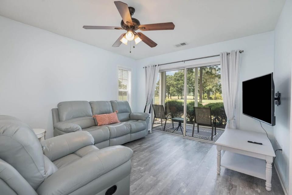 River Oaks 2 BR, sleeps 5 ppl Apartment in Carolina Forest