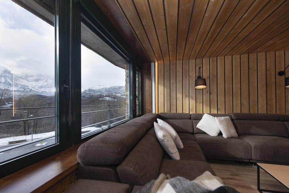 Communal lounge/ TV room, Living room