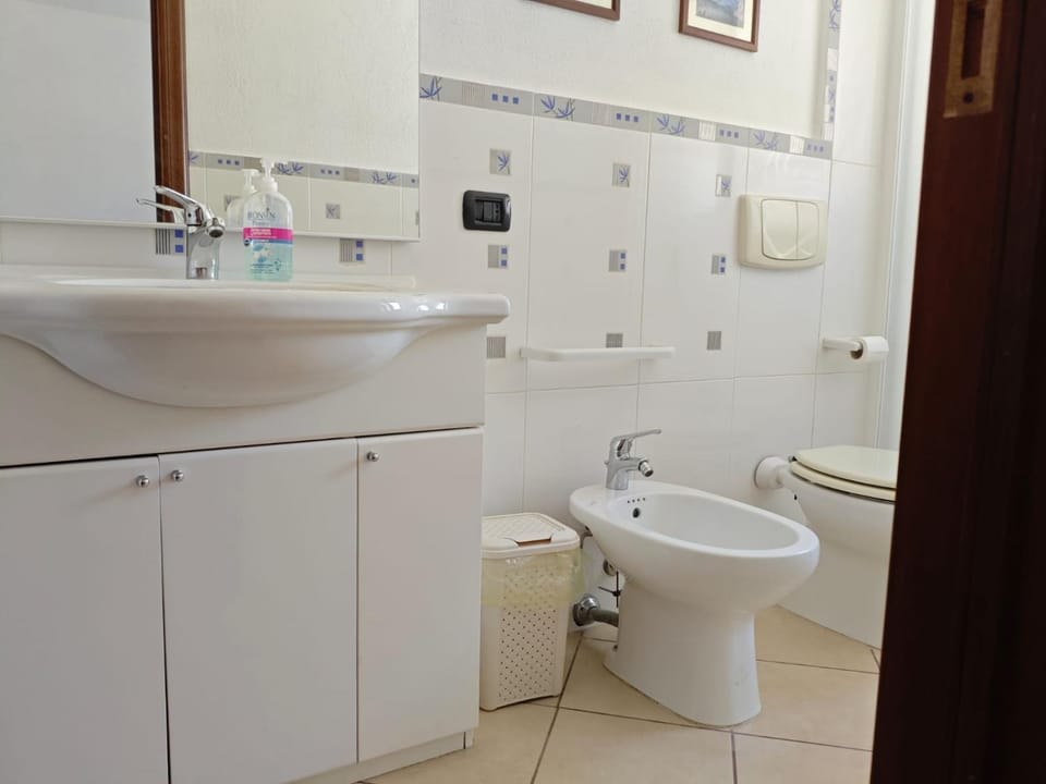 Toilet, Bathroom, bidet