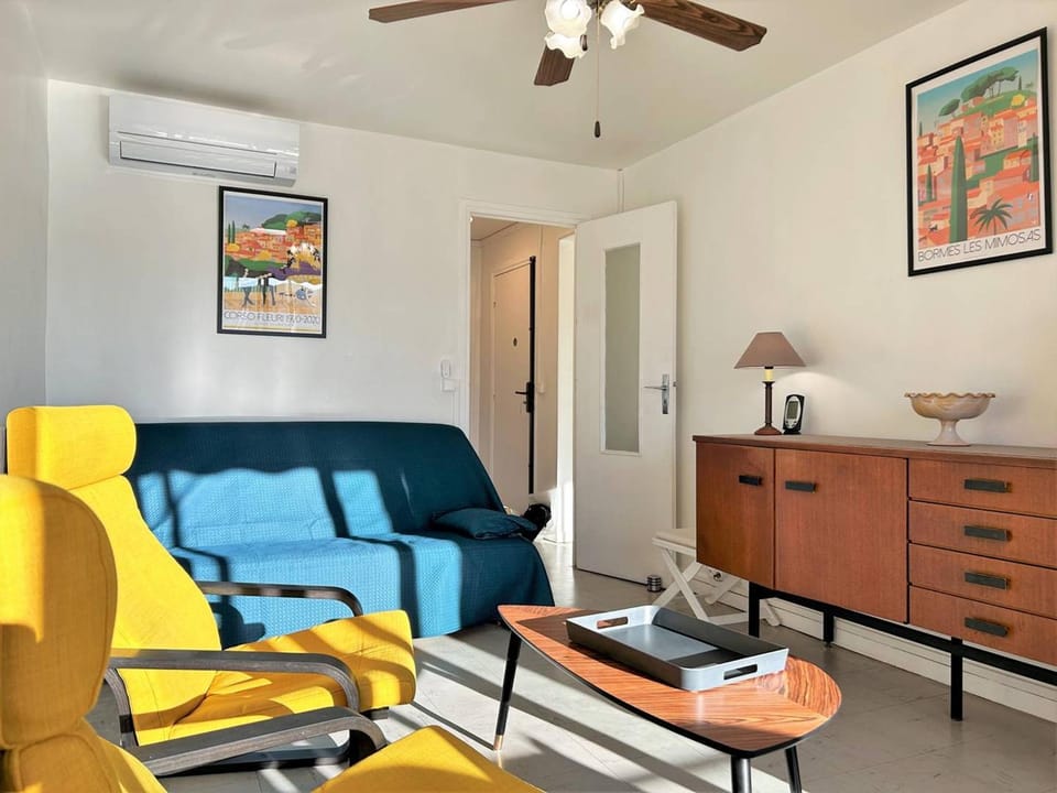 Appartement à 150m de la plage avec terrasse fermée et parking privatif - Bormes-les-Mimosas - FR-1-251-578 Apartment in Bormes-les-Mimosas