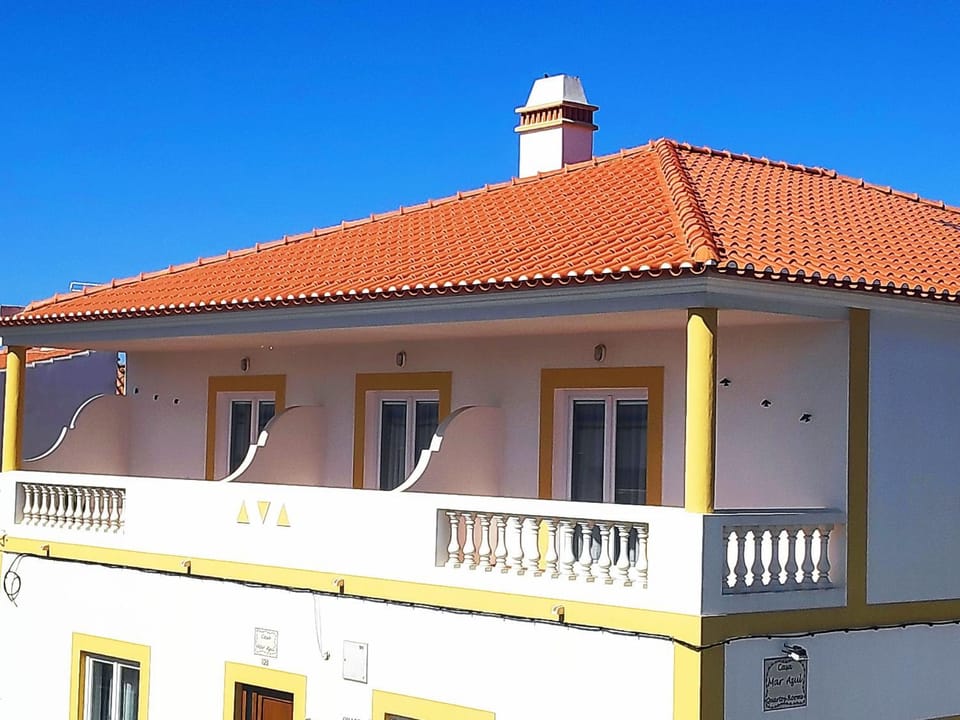 Property building, Balcony/Terrace