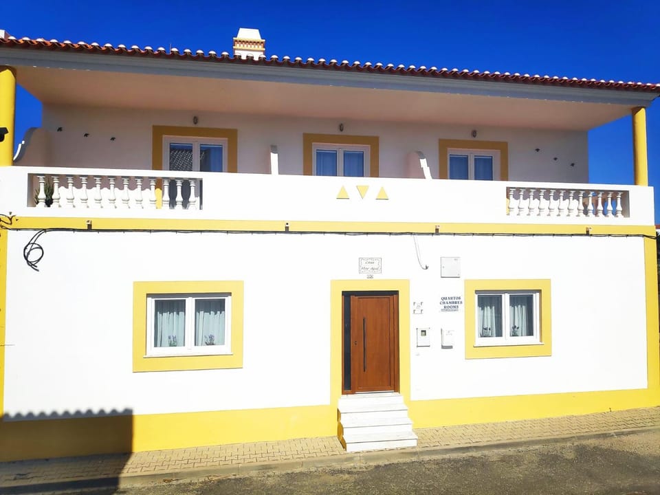 Property building, Balcony/Terrace