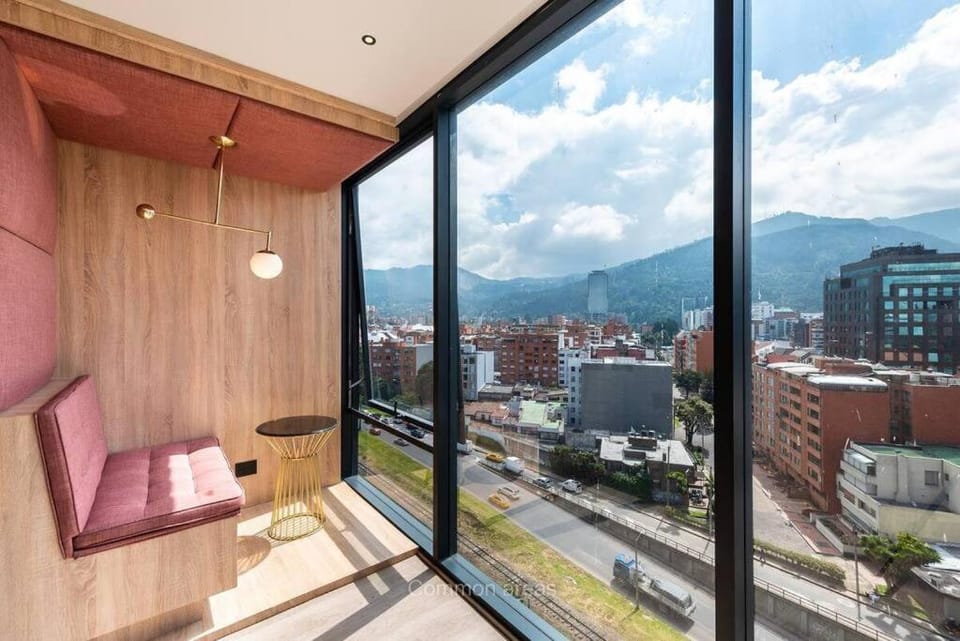 Luxury Flat/Pool/Auto check in Apartment in Bogota