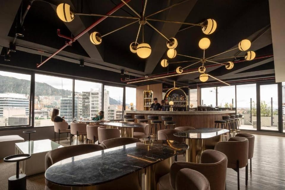 Luxury Flat/Pool/Auto check in Apartment in Bogota