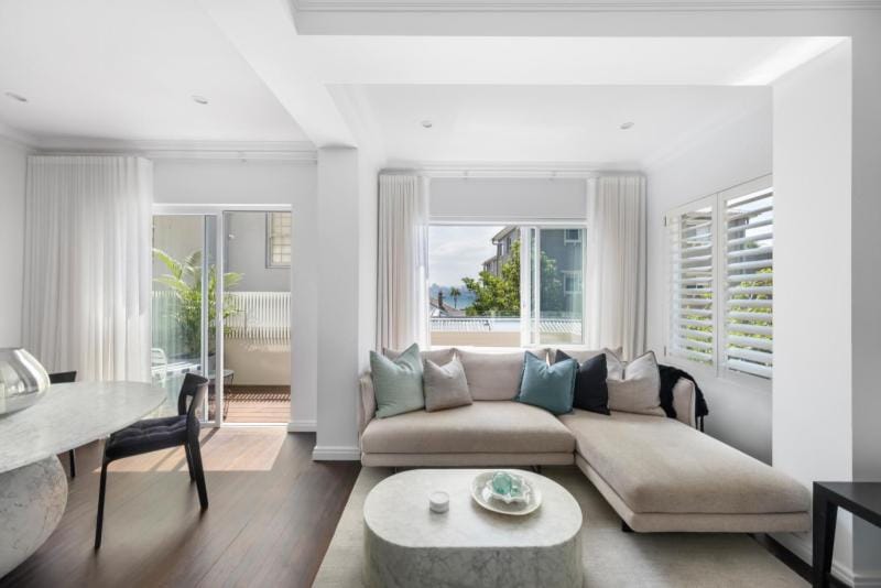 1BR Luxe Harbourside Living free parking Apartment in Sydney