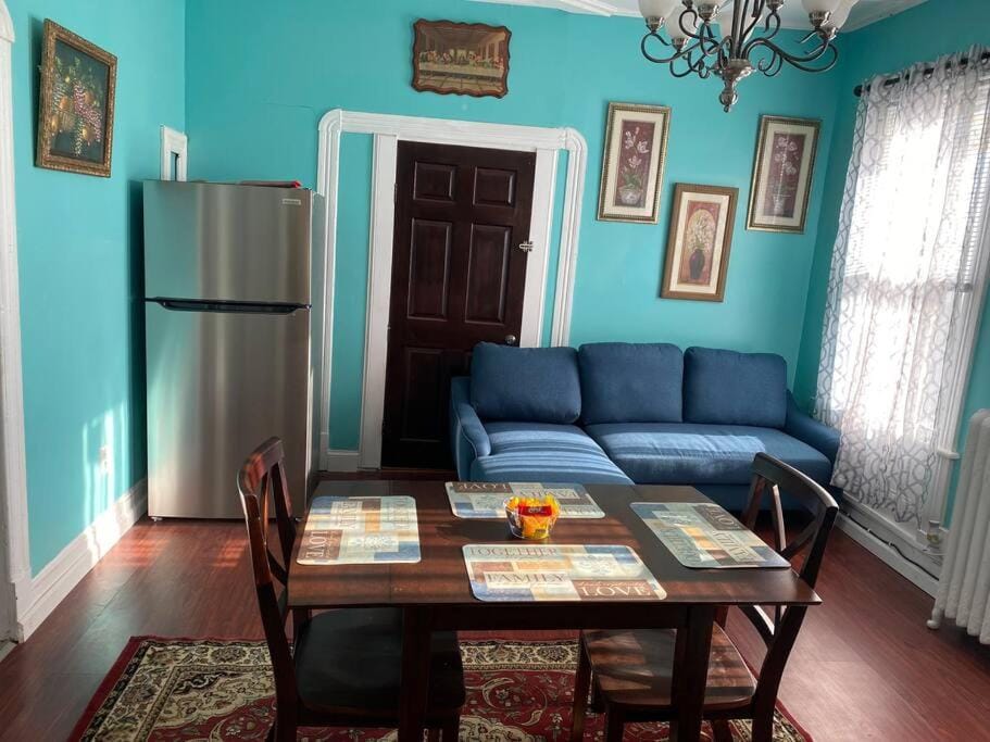 Classic King Suite Apartment Apartment in Schenectady